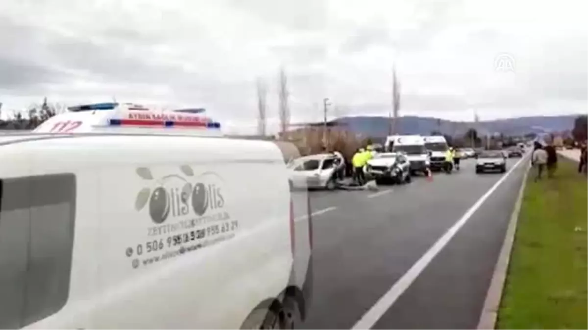Aydın'da iki otomobil çarpıştı: 4 yaralı