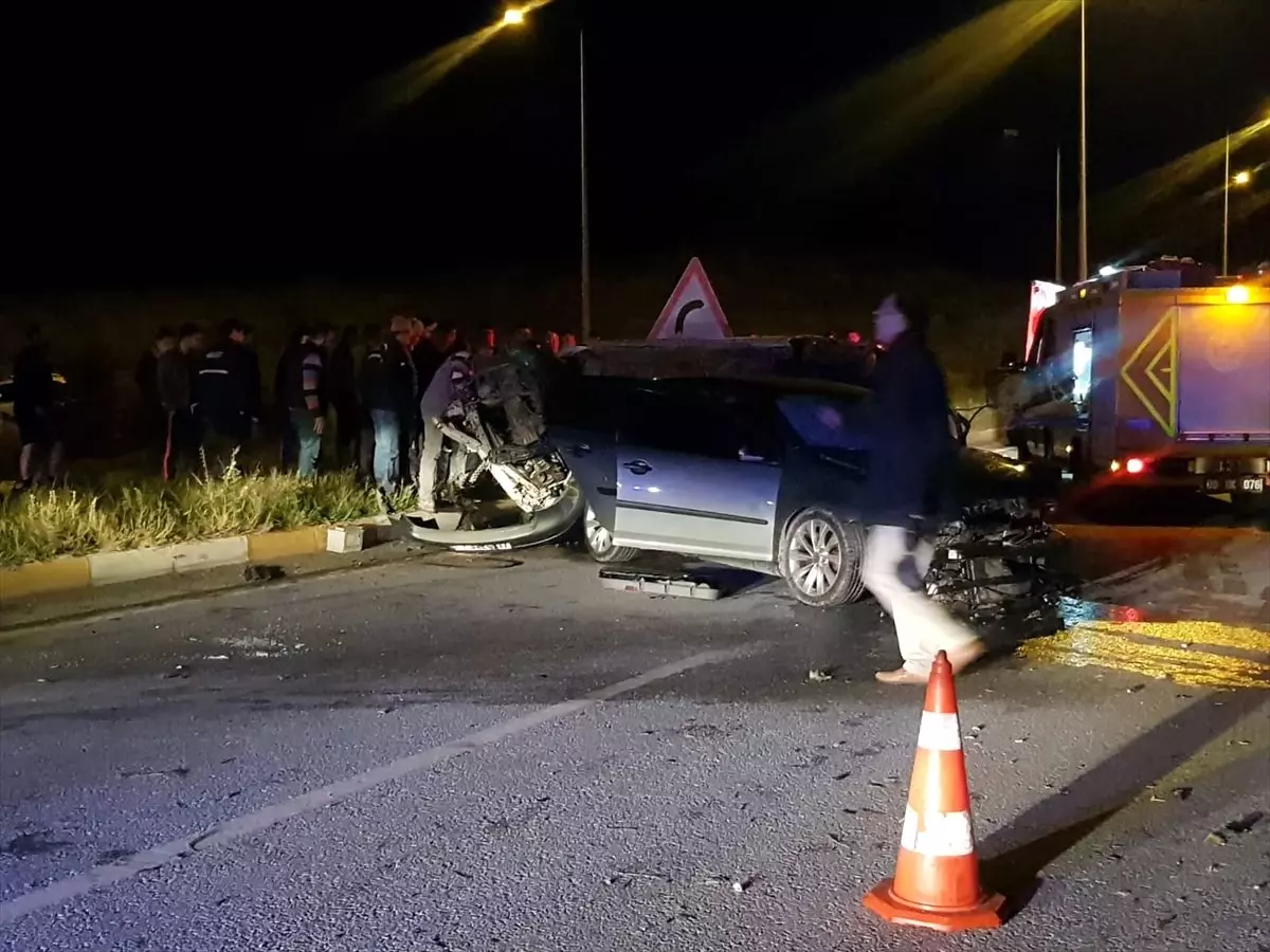 Aydin Da Trafik Kazasi 3 Yarali Haberler