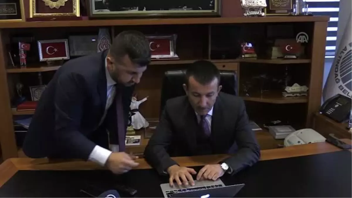 Başkentin ilçe belediye başkanları AA'nın 'Yılın Fotoğrafları' oylamasına katıldı