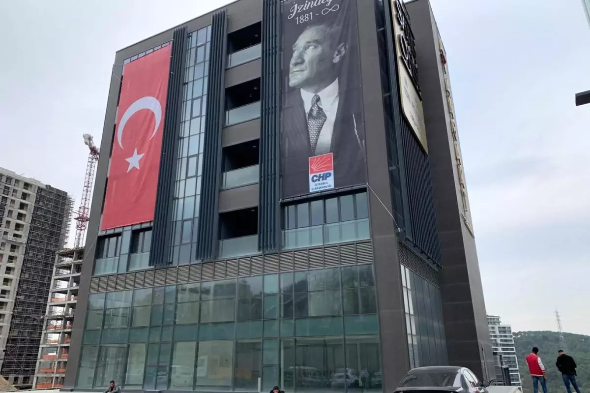chp istanbul il baskanligi icin yeni bir bina satin aldi