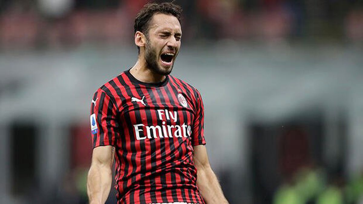 Milan'dan Hakan'a yeni sözleşme teklifi!