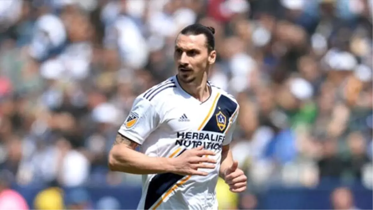 Ibrahimovic'in İsveç'te bulunan heykeli 3. kez saldırıya uğradı