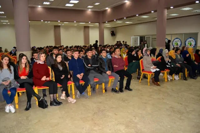İslahiye İİBF'den 'Aile içi ve kadına yönelik şiddetle mücadele' semineri İslahiye İİBF'den 'Aile içi ve kadına yönelik şiddetle mücadele' semineri
