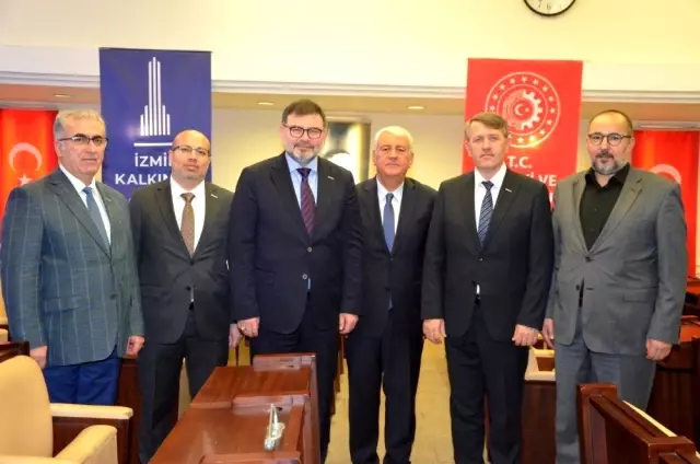İZKA'da yeni yönetim belirlendi İZKA'da yeni yönetim belirlendi