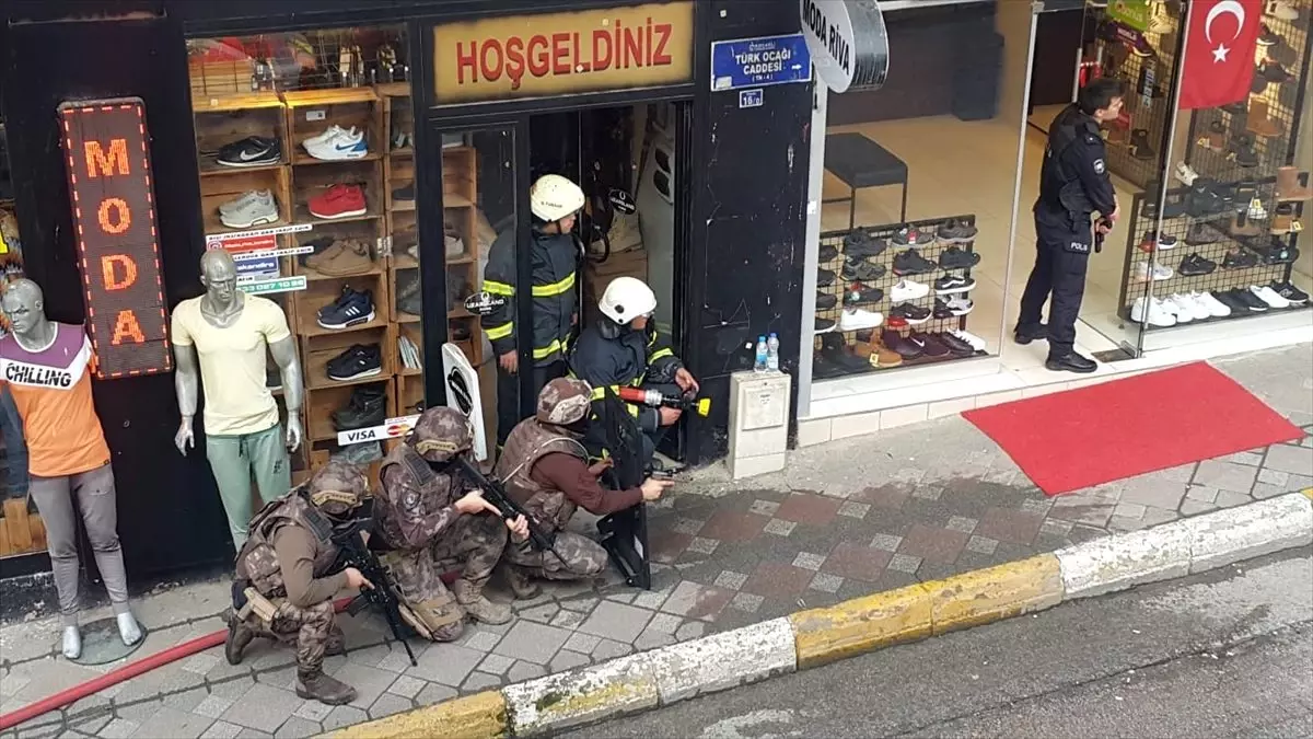 Kocaeli'de iş yerini basan silahlı şüpheli serbest bırakıldı