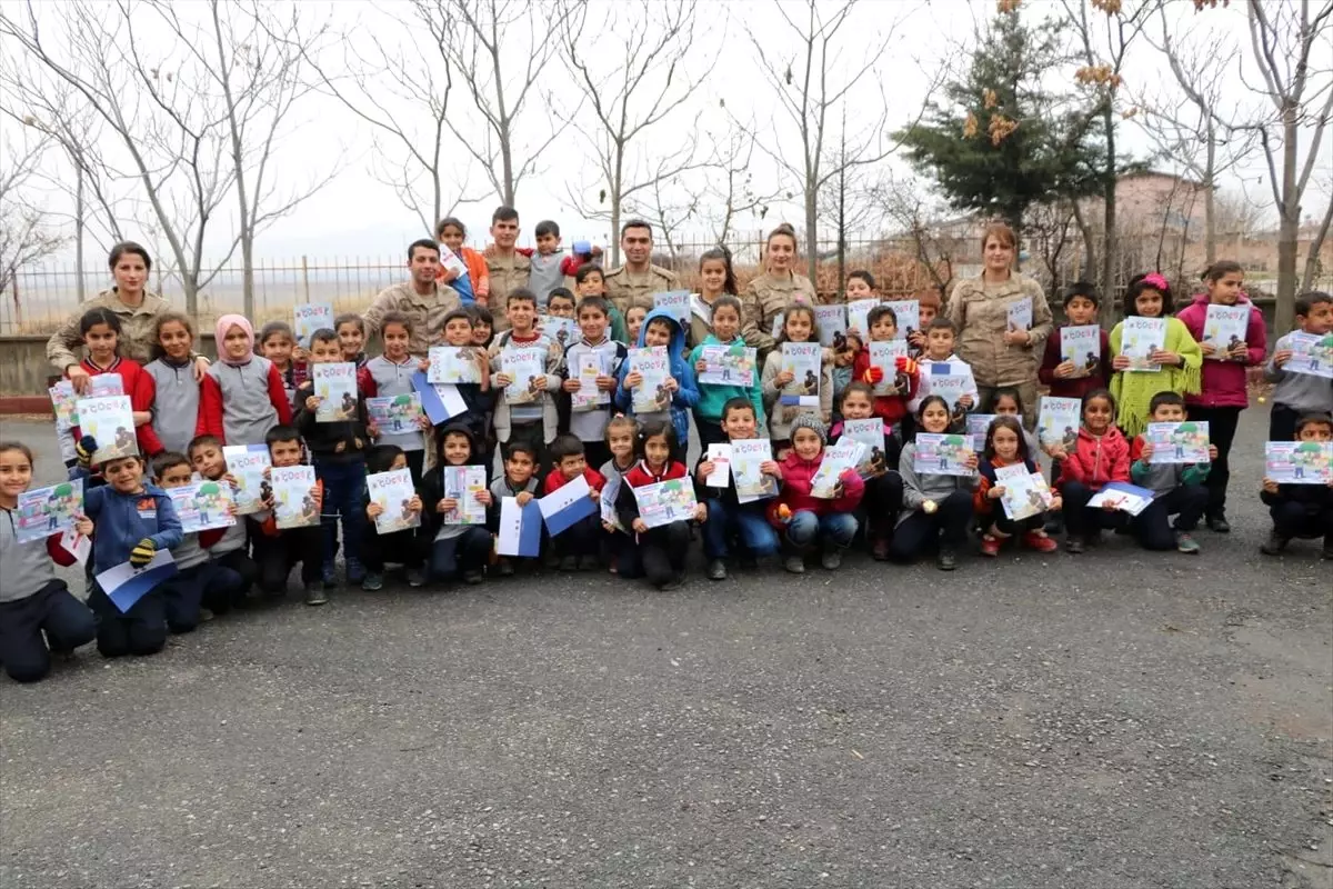 Öğrencilere jandarmanın faaliyetleri anlatıldı