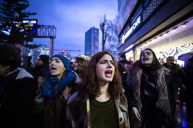 Şilili kadınların danslı protestosuna Ankara'da destek
