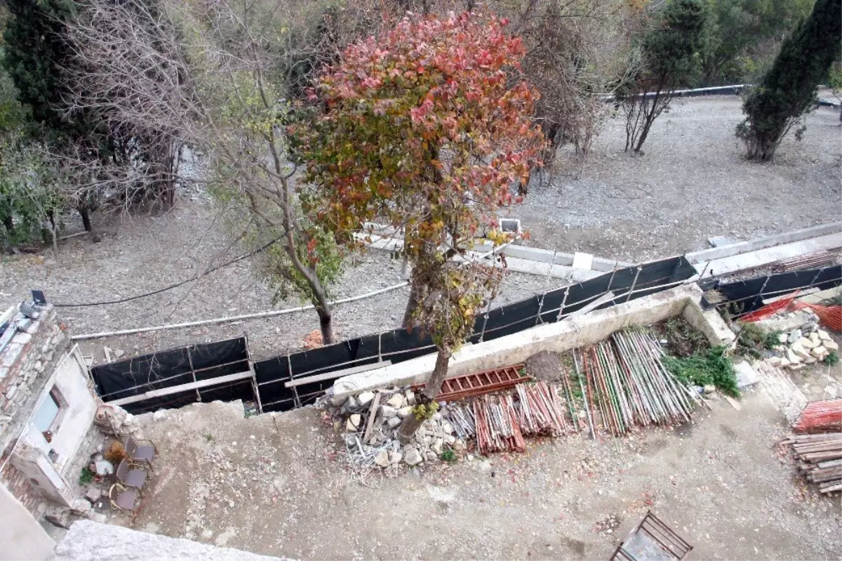 Topkapı Sarayı'ndaki kayma durdu