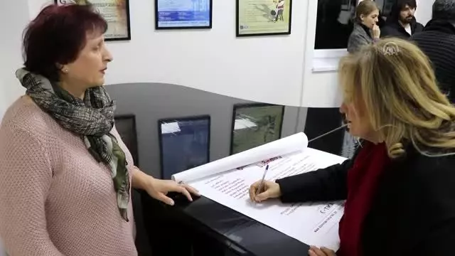 Türk tiyatro yönetmeninden Gürcüce 'Truva, Kayıp Cennet' adlı oyun Türk tiyatro yönetmeninden Gürcüce 'Truva, Kayıp Cennet' adlı oyun