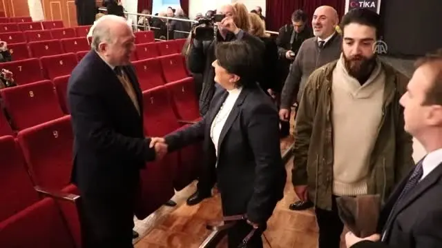 Türk tiyatro yönetmeninden Gürcüce 'Truva, Kayıp Cennet' adlı oyun Türk tiyatro yönetmeninden Gürcüce 'Truva, Kayıp Cennet' adlı oyun
