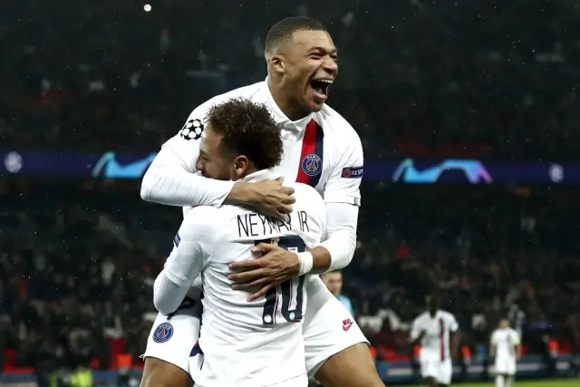 UEFA Şampiyonlar Ligi: Paris Saint-Germain: 5 - Galatasaray: 0 (Maç sonucu) UEFA Şampiyonlar Ligi: Paris Saint-Germain: 5 - Galatasaray: 0 (Maç sonucu)