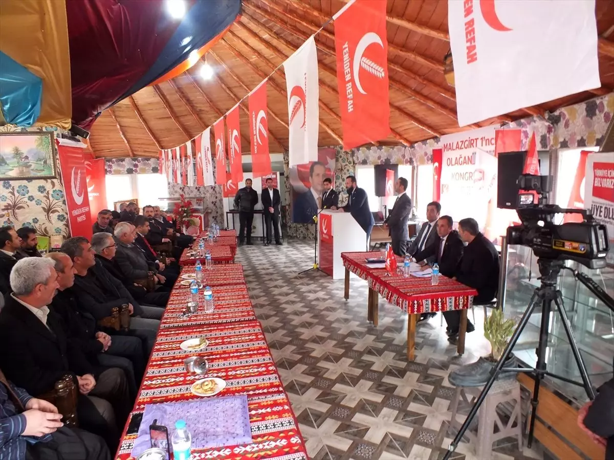 Yeniden Refah Partisi Malazgirt ilçe kongresi yapıldı