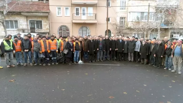 350 Evler Mahallesinde temizlik seferberliği yapıldı