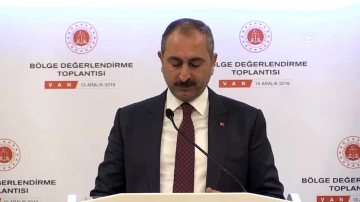 Adalet Bakanı Gül &quot;Yargıya güven öncelikle yargının kararlarıyla