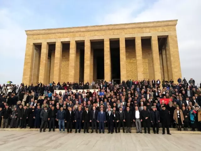Ahıska Türklerinden Anıtkabir'e ziyaret Ahıska Türklerinden Anıtkabir'e ziyaret