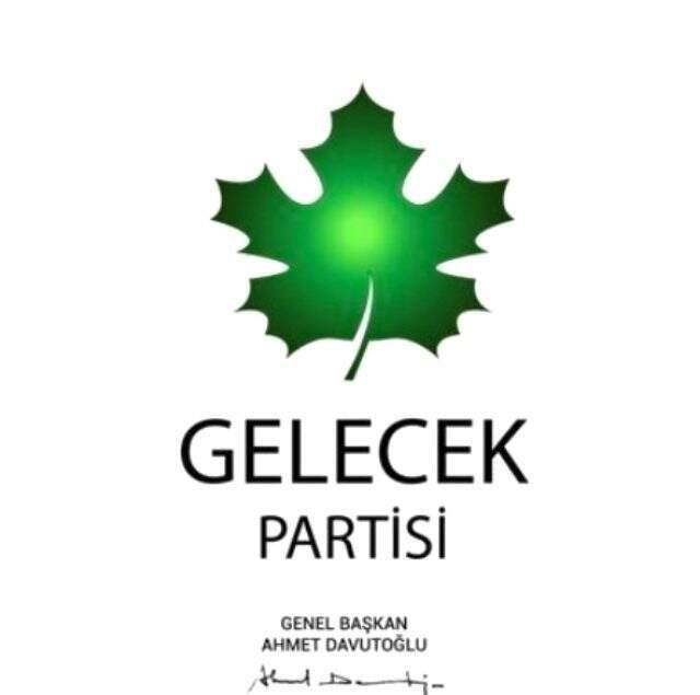 Ahmet Davutoğlu ile Nihal Olçok el ele poz verdi