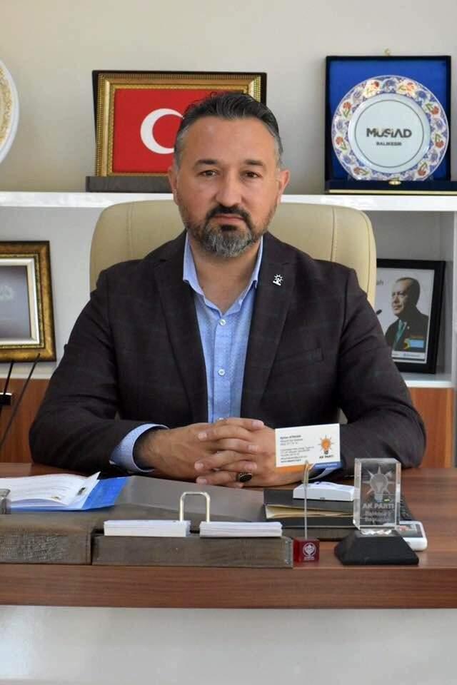 AK Parti'de 2 başkan istifa ettiğini duyurdu!