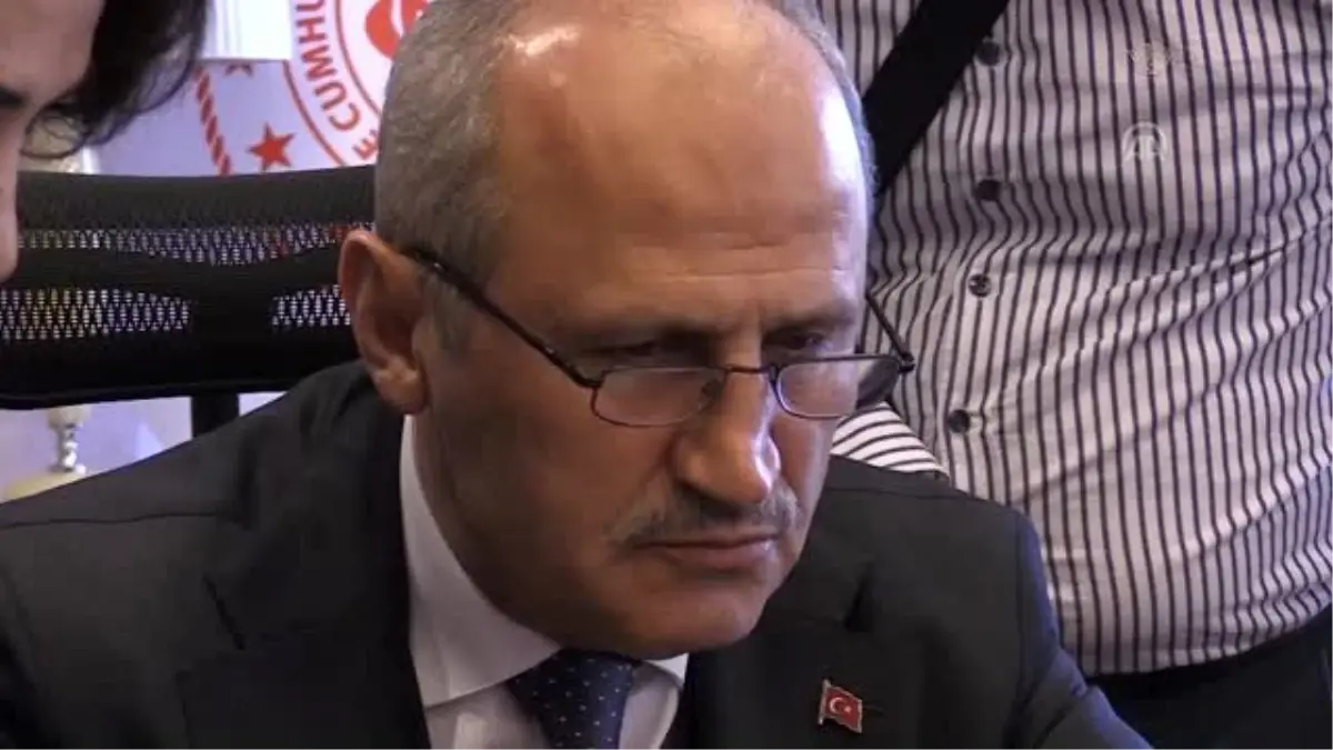 Bakan Turhan, AA'nın 'Yılın Fotoğrafları' oylamasına katıldı
