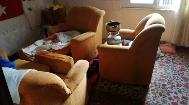 Haklarında kayıp ilanı var olan iki kişinin cesedi Beykoz'da tek hanede bulundu
