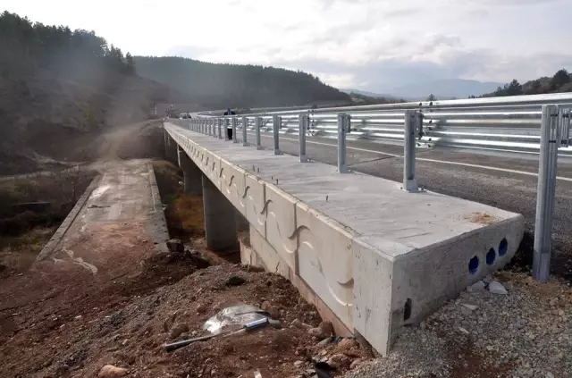 Emet-Tavşanlı yolunun 'ölüm virajları' tarih oldu