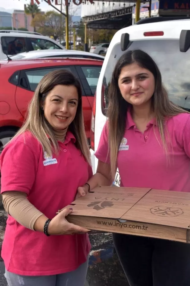 İncirli baklava Ortaklar'da satışa sunuldu