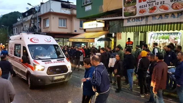 Cadde ortasında, en kalabalık saatte kurşun yağdırdı! Vurulan şahıs kurtarılamadı Cadde ortasında, en kalabalık saatte kurşun yağdırdı! Vurulan şahıs kurtarılamadı