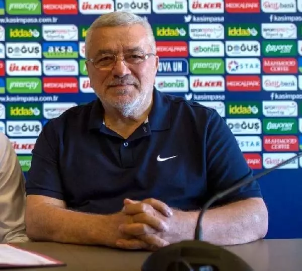 Kasımpaşa Başkanı Hasan Hilmi Öksüz'den TFF'nin talimat değişikliğine sert tepki Kasımpaşa Başkanı Hasan Hilmi Öksüz'den TFF'nin talimat değişikliğine sert tepki