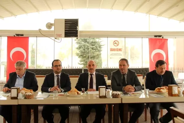 Kış şartlarında ihtiyaç sahibi vatandaşlara yönelik yapılacak çalışmalar masaya yatırıldı Kış şartlarında ihtiyaç sahibi vatandaşlara yönelik yapılacak çalışmalar masaya yatırıldı