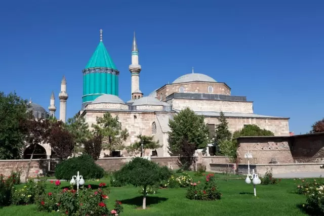 Konya'da Cuma namazı kaçta? 13 Aralık Konya Cuma namazı saati - ezan vakti