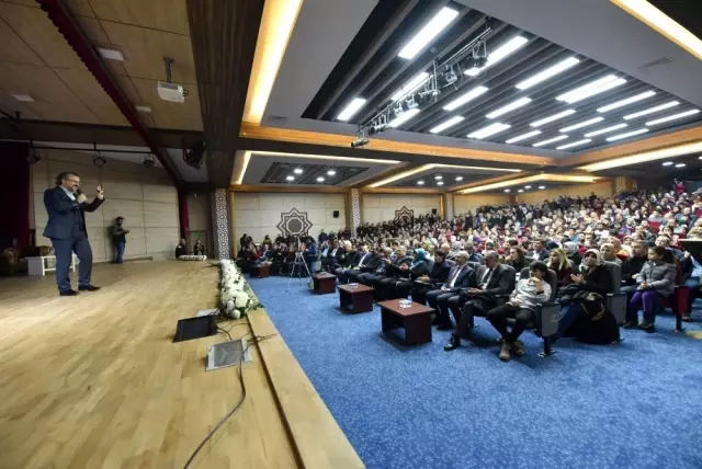 Manisa'da ailelere yönelik 'Bilinçli Aile Duyarlı Genç' semineri Manisa'da ailelere yönelik 'Bilinçli Aile Duyarlı Genç' semineri
