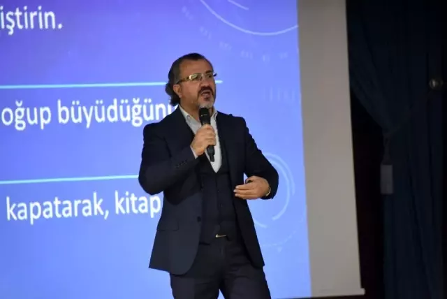 Manisa'da ailelere yönelik 'Bilinçli Aile Duyarlı Genç' semineri Manisa'da ailelere yönelik 'Bilinçli Aile Duyarlı Genç' semineri