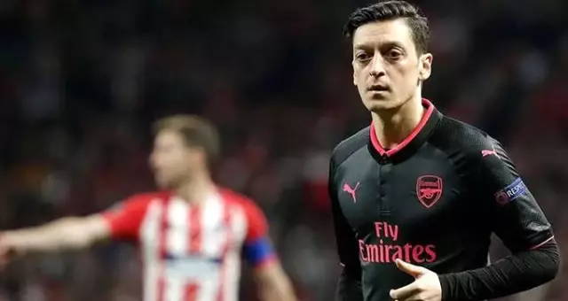 Mesut Özil'in ismi takıma verildi!