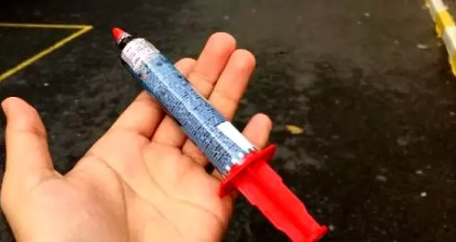 2 çocuğun canını alan şırınga çikolatadaki ihmalin bedeli 10 kuruş 2 çocuğun canını alan şırınga çikolatadaki ihmalin bedeli 10 kuruş