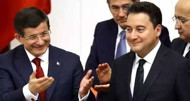 Ahmet Davutoğlu'nun Gelecek partisiyle ilgili ilk anket değerlendirmeleri geldi Ahmet Davutoğlu'nun Gelecek partisiyle ilgili ilk anket değerlendirmeleri geldi