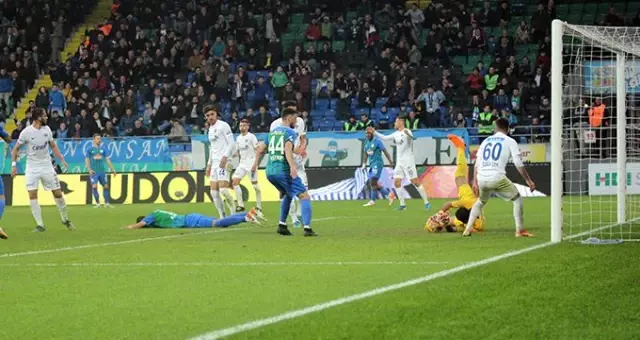 Çaykur Rizespor Teknik Direktörü İsmail Kartal: Bir gol atsak maçı çevirirdik