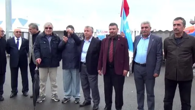 Çin'in Uygur Türklerine yönelik insan hakları ihlalleri protesto edildi Çin'in Uygur Türklerine yönelik insan hakları ihlalleri protesto edildi