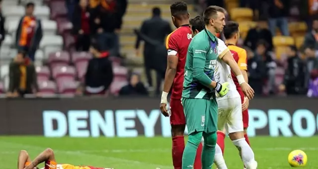 Galatasaray'da kaptanlar, kötü gidişatın sorumluluğunu üstlendi!