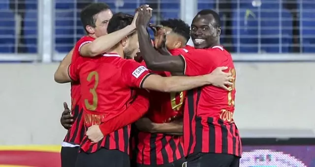 Gençlerbirliği, Göztepe'yi 3-1 yendi! Gençlerbirliği, Göztepe'yi 3-1 yendi!