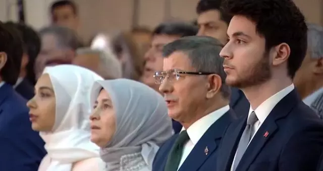 İsmail Günaçar'ın İstiklal Marşı'nı okumadığı anların videosu sosyal medyaya düştü