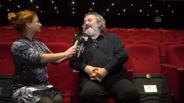 'İtirazım Var' oyununun galasına ünlü isimler katıldı 'İtirazım Var' oyununun galasına ünlü isimler katıldı