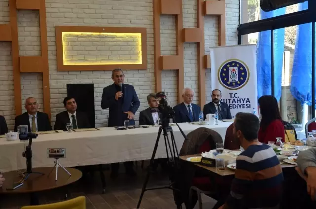 Kütahya Belediyesinden öğrencilere yönelik 'İkamet Kart Projesi' Kütahya Belediyesinden öğrencilere yönelik 'İkamet Kart Projesi'