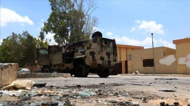 Libya'da UMH'ye bağlı birlikler, Hafter güçlerine bomba yağdırdı