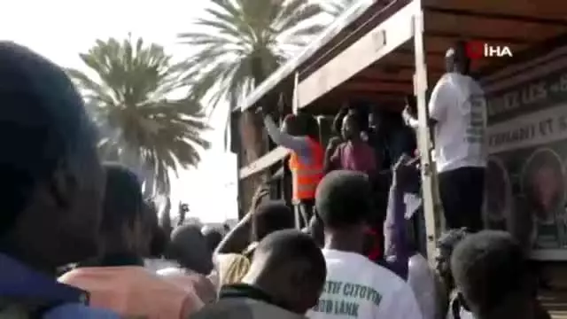 Senegalliler, elektrik zammını protesto etti Senegalliler, elektrik zammını protesto etti