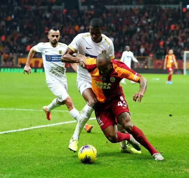 Süper Lig: Galatasaray: 0 - Ankaragücü: 0 (İlk yarı) Süper Lig: Galatasaray: 0 - Ankaragücü: 0 (İlk yarı)