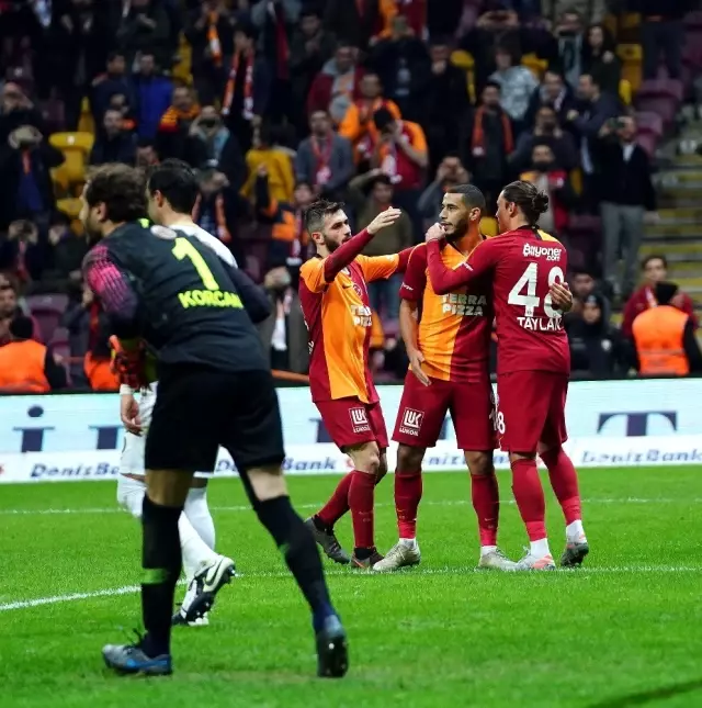 Süper Lig: Galatasaray: 2 - Ankaragücü: 2 (Maç sonucu) Süper Lig: Galatasaray: 2 - Ankaragücü: 2 (Maç sonucu)