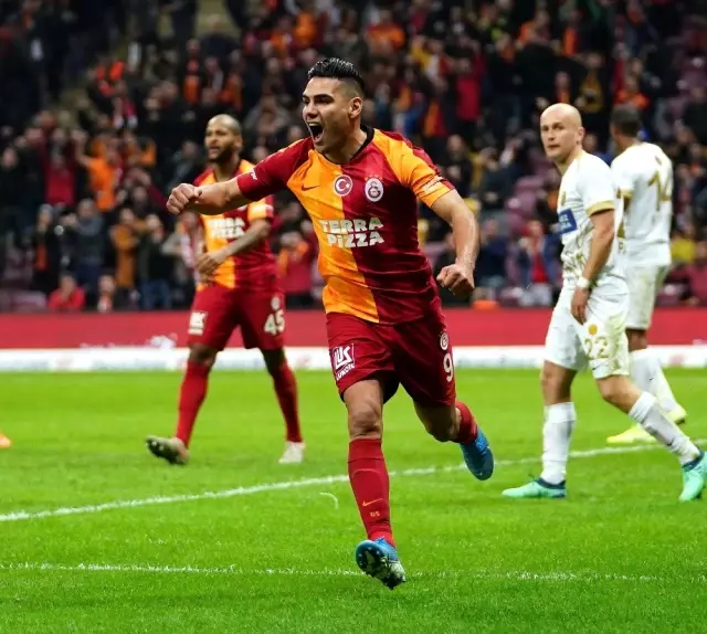 Süper Lig: Galatasaray: 2 - Ankaragücü: 2 (Maç sonucu) Süper Lig: Galatasaray: 2 - Ankaragücü: 2 (Maç sonucu)