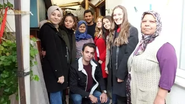 Üniversiteli gençler, ihtiyaç sahibi ailelerin umudu oldu Üniversiteli gençler, ihtiyaç sahibi ailelerin umudu oldu