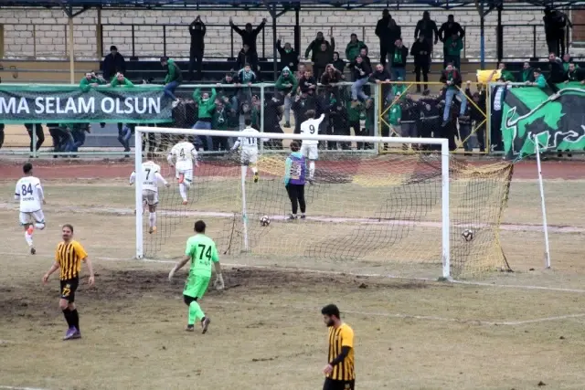 Bayburt Özel İdare Spor - Sakaryaspor: 0- 2