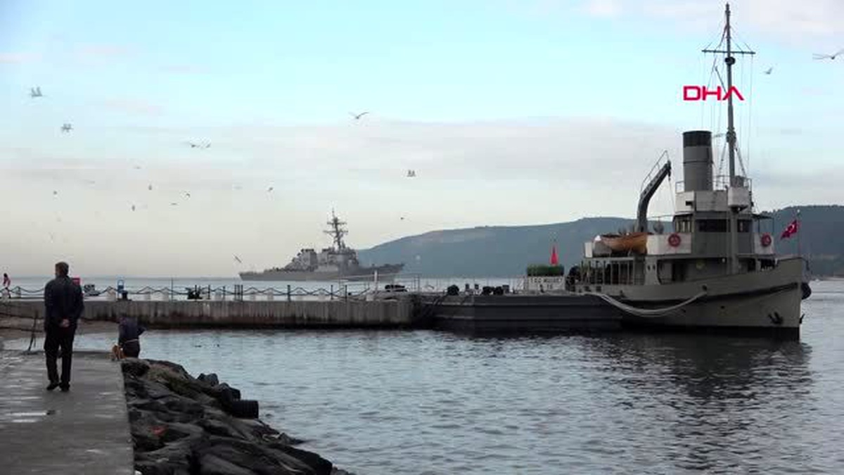 Çanakkale abd savaş gemisi 'uss ross' çanakkale boğazından geçti