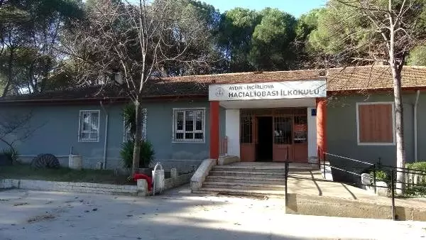 Deve Güreşi Festivali'nin geliriyle okula kalorifer yapılacak Deve Güreşi Festivali'nin geliriyle okula kalorifer yapılacak